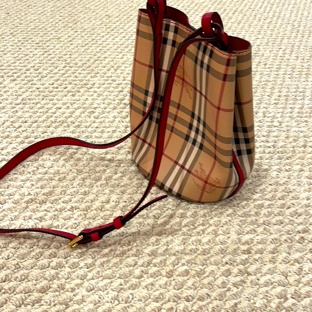 Burberry handbag,crossbody bag